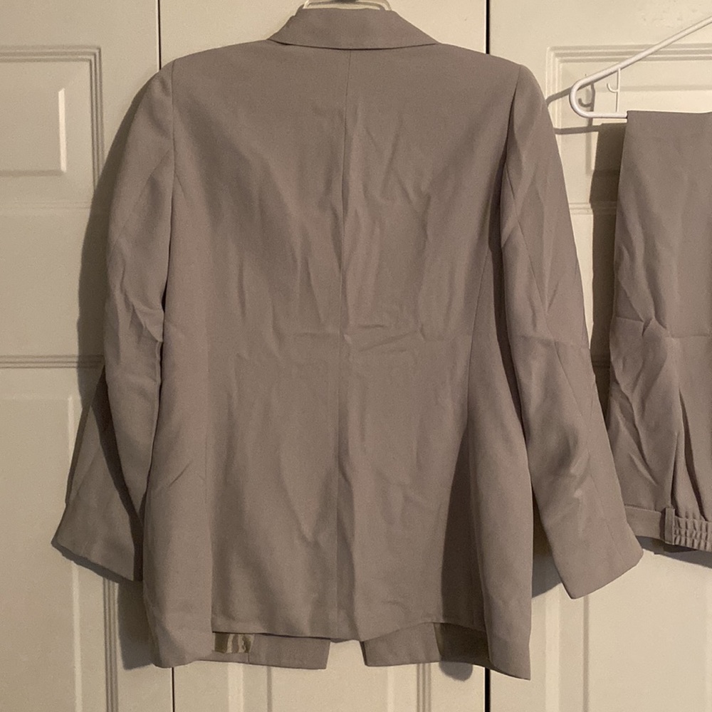 Villager Petite by Liz Claiborne Pant Suit - Picture 5 of 7